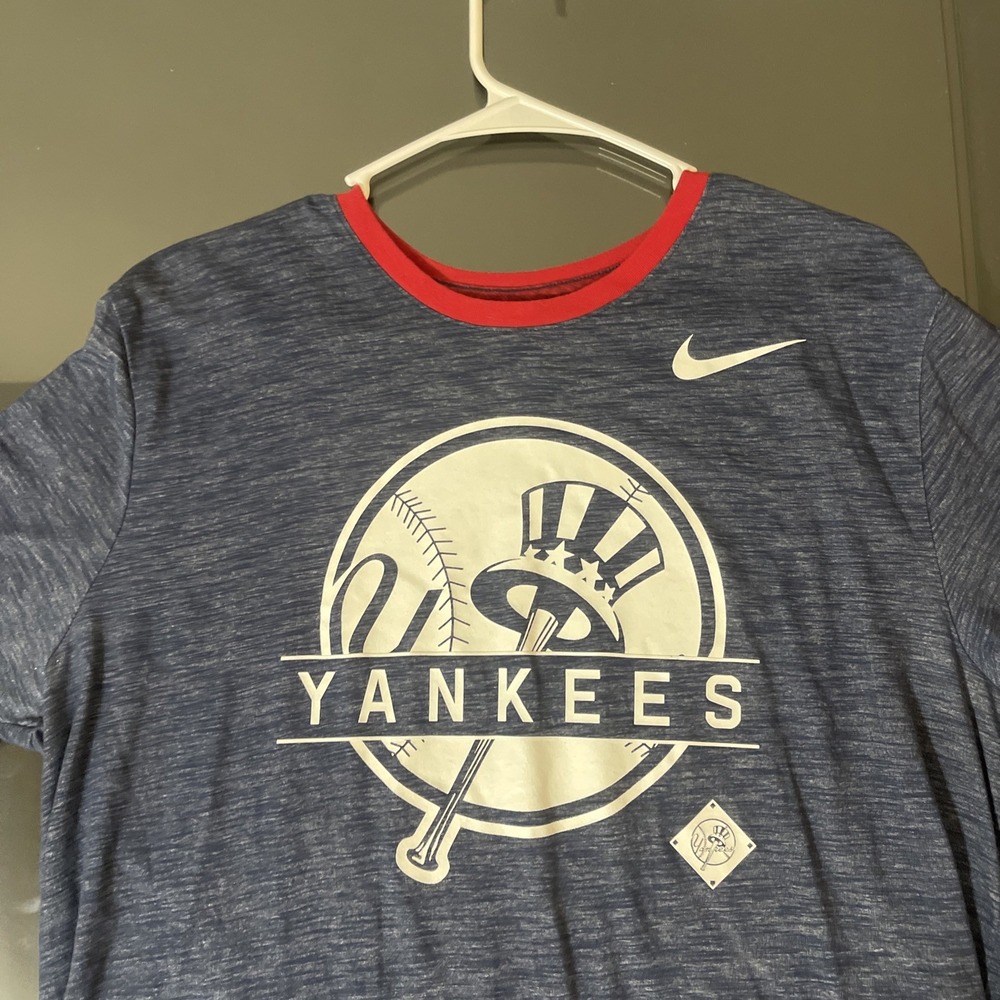 Nike New York Yankees T Shirt Mens XL New Blue Red Short Sleeve Cooperstown #235 - Picture 3 of 10